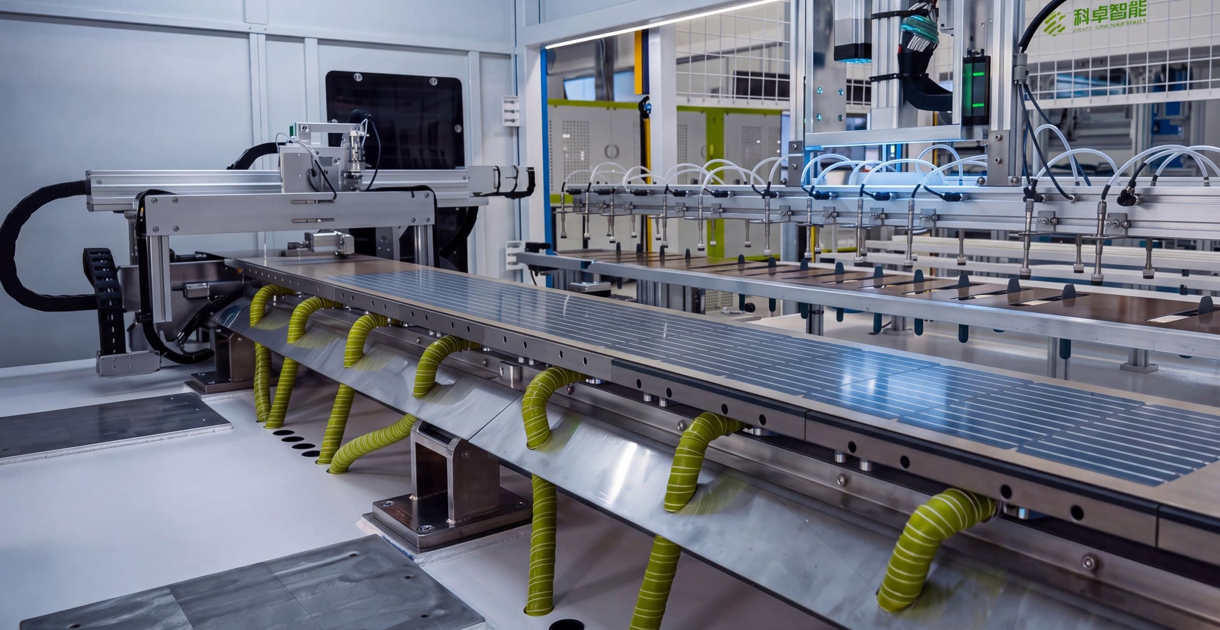 Fertigungslinie für leichte Photovoltaikmodule